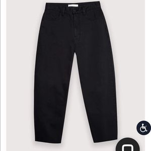 New with tags Oak + Fort black high waisted tapered jeans, size 26